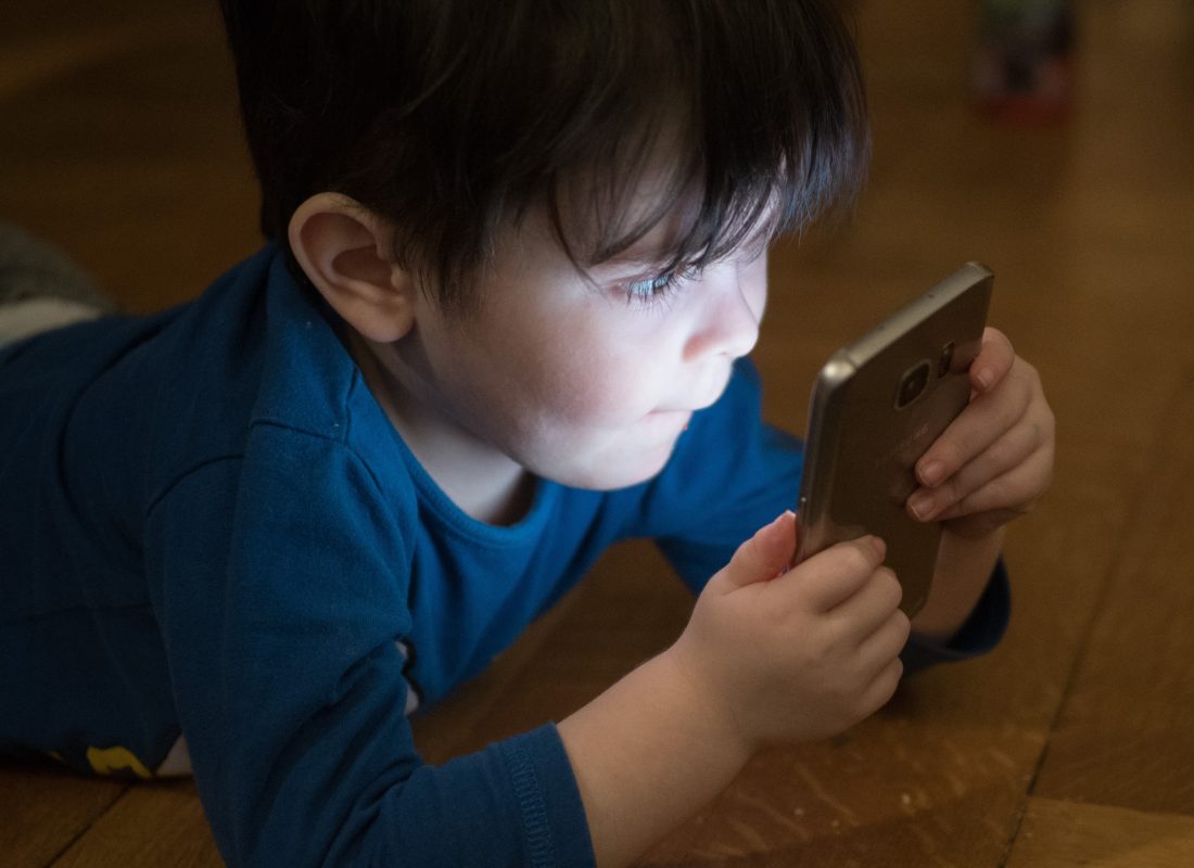 Control parental pe telefonul copilului: setări pentru Android și iPhone