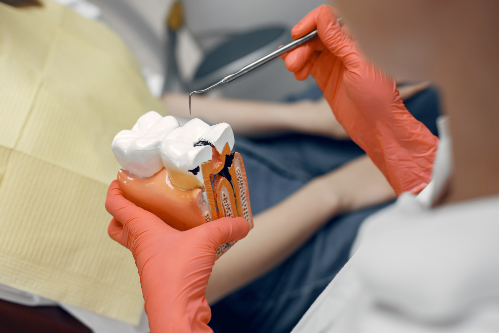 Implantul dentar