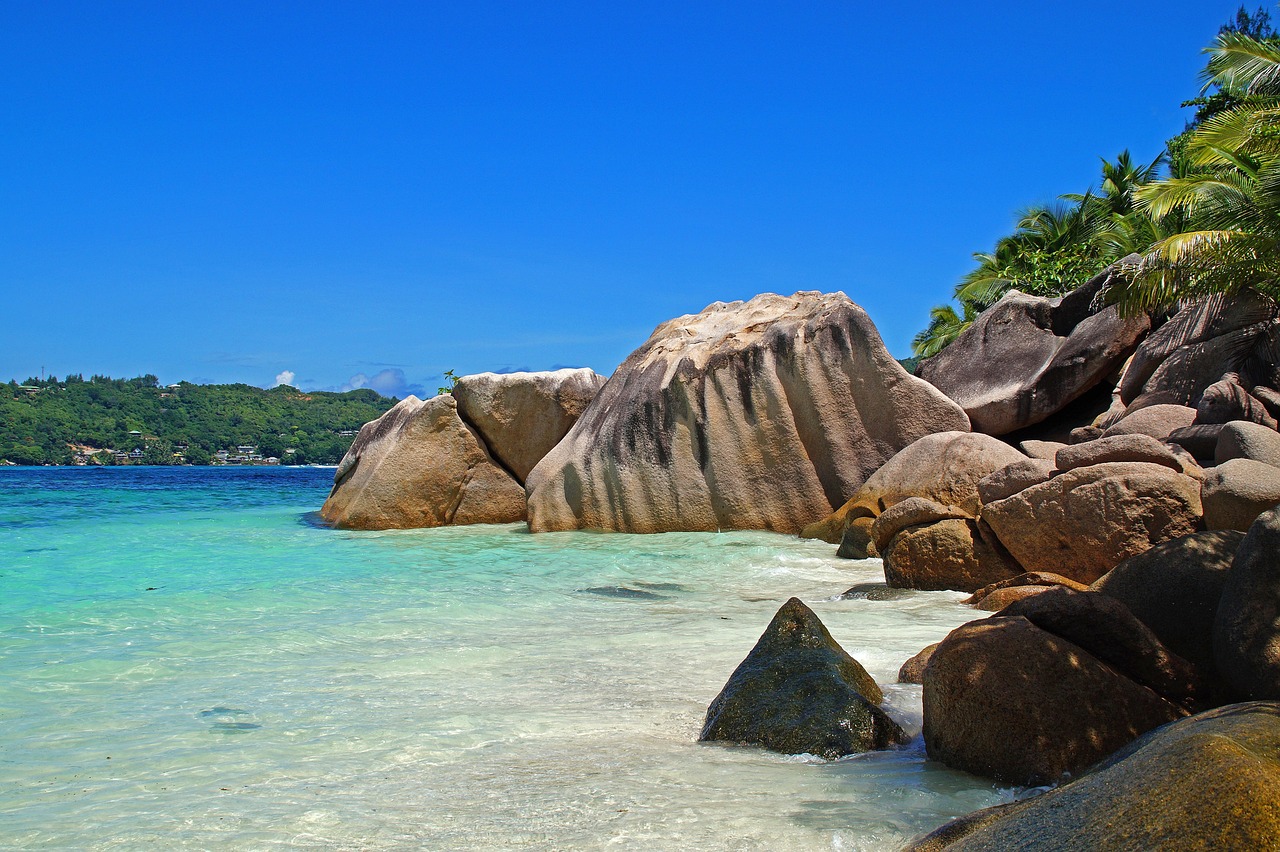 Vacanță în Seychelles: paradisul cu plaje albe și ape turcoaz