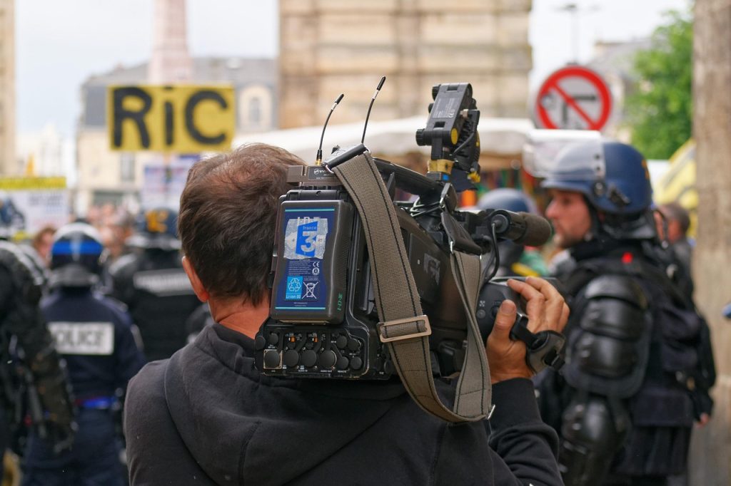 interes public în jurnalism
