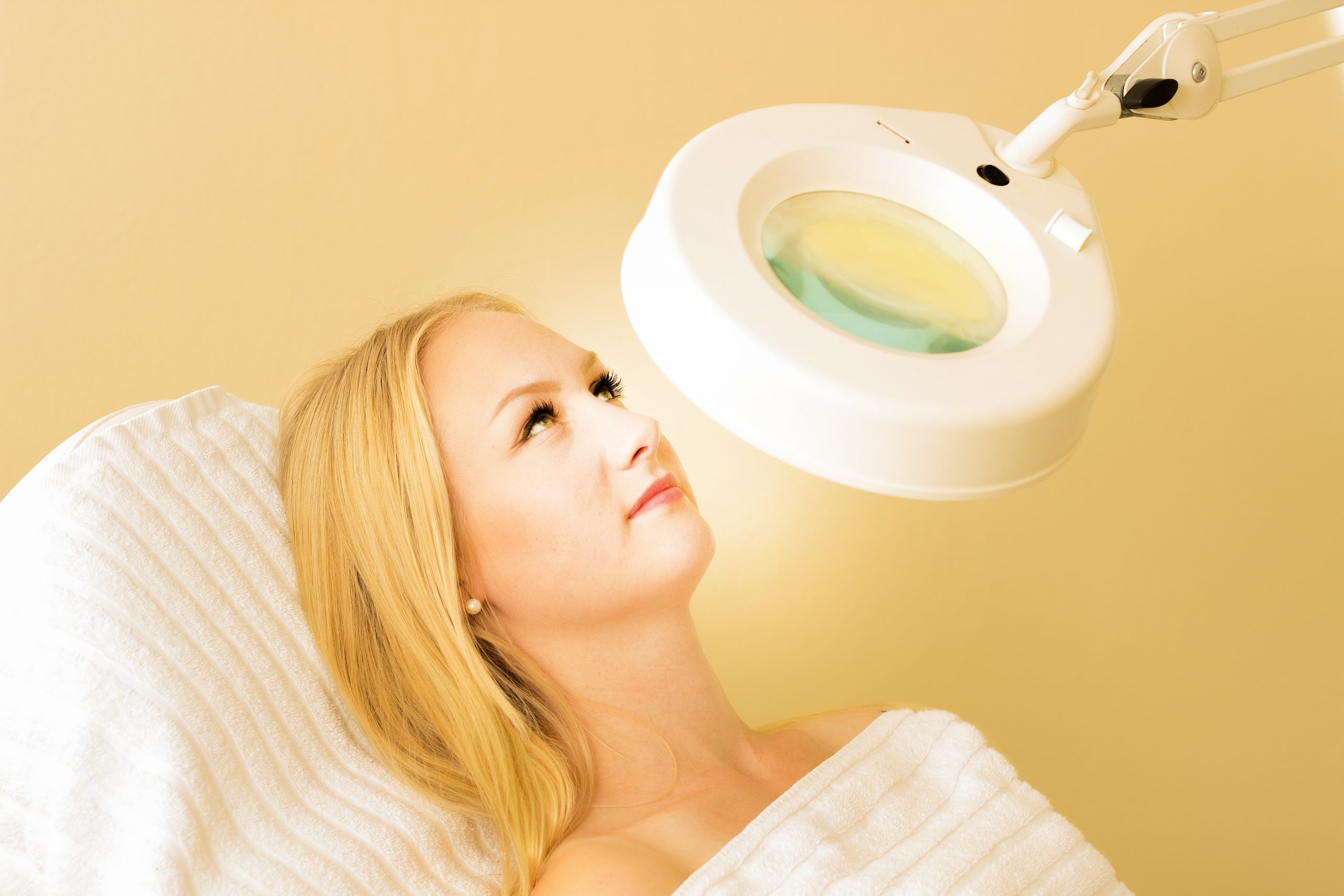 Ce rol are SPF-ul după tratamentele cosmetice