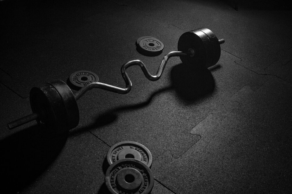 Cum să îți crești încrederea în tine și stima de sine prin dezvoltarea masei musculare