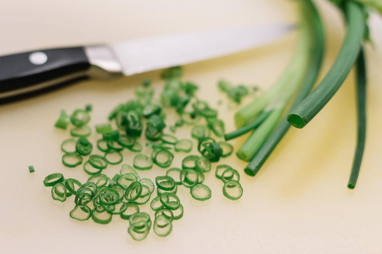 Ce presupune consumul de ceapa verde