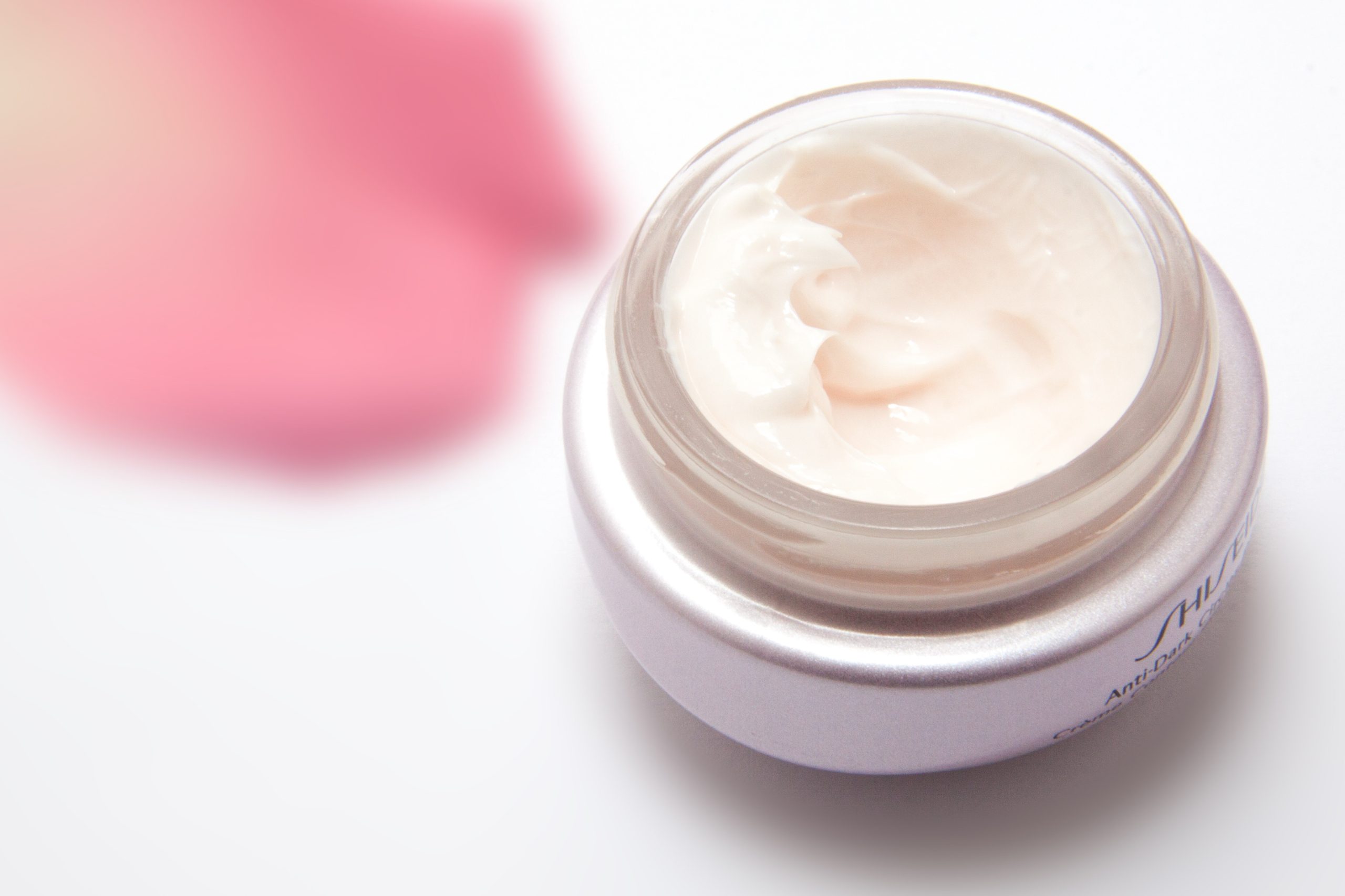 SPF mineral sau SPF chimic. Care sunt diferențele